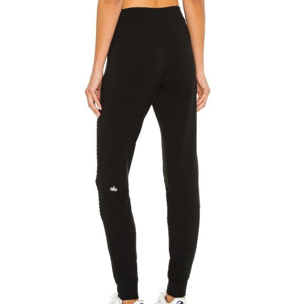 NWOT Alo Black Yoga Sweatpants Urban Moto Workout Gym M - Picture 6 of 15